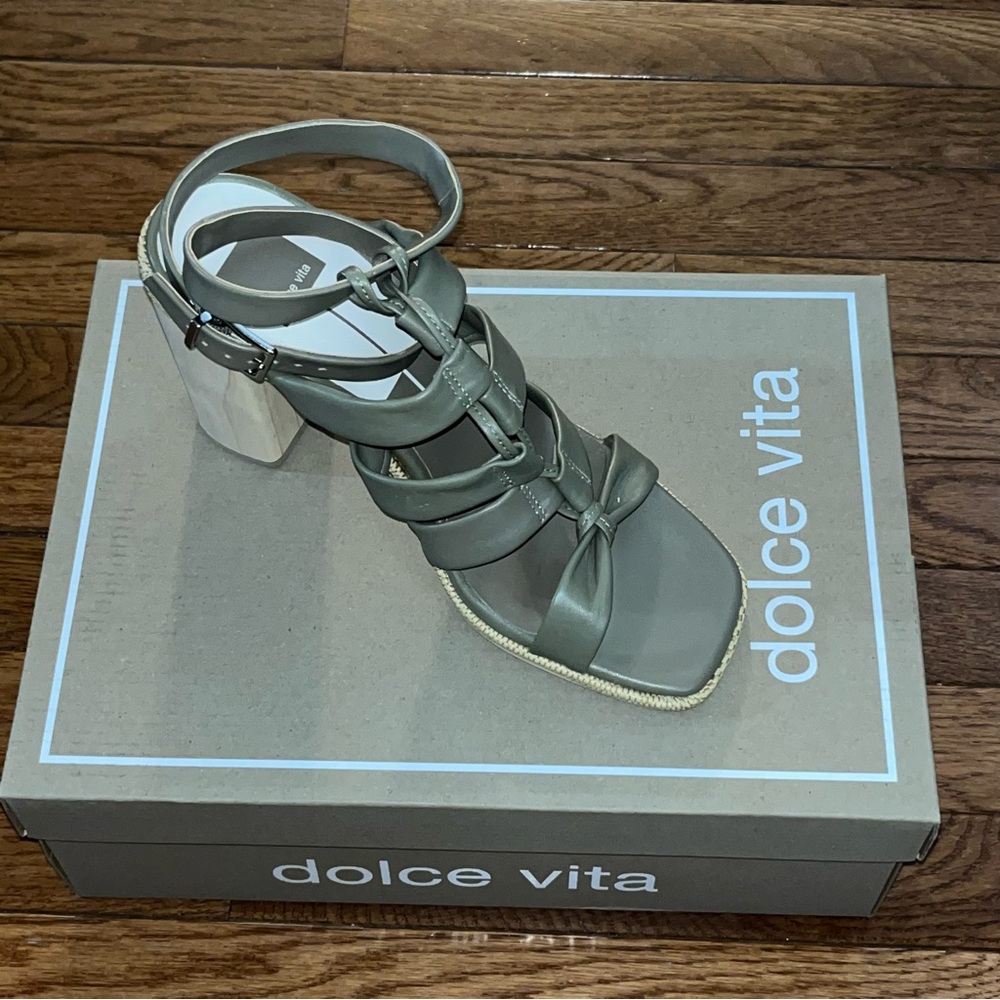Dolce Vita Olema Strappy Sandal Dark Olive Colored Leather Women’s Size 9